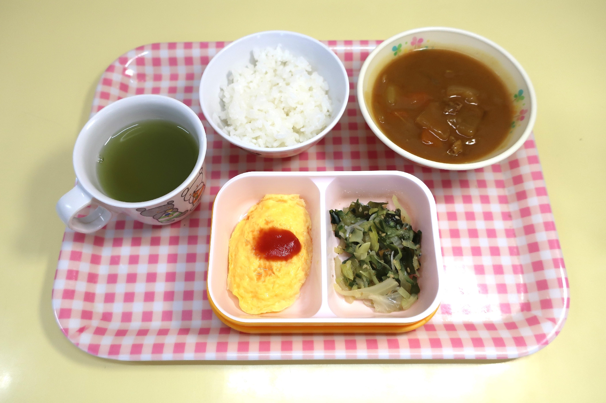 ３月１５日(金)３歳児からの給食(たんぽぽ２組)