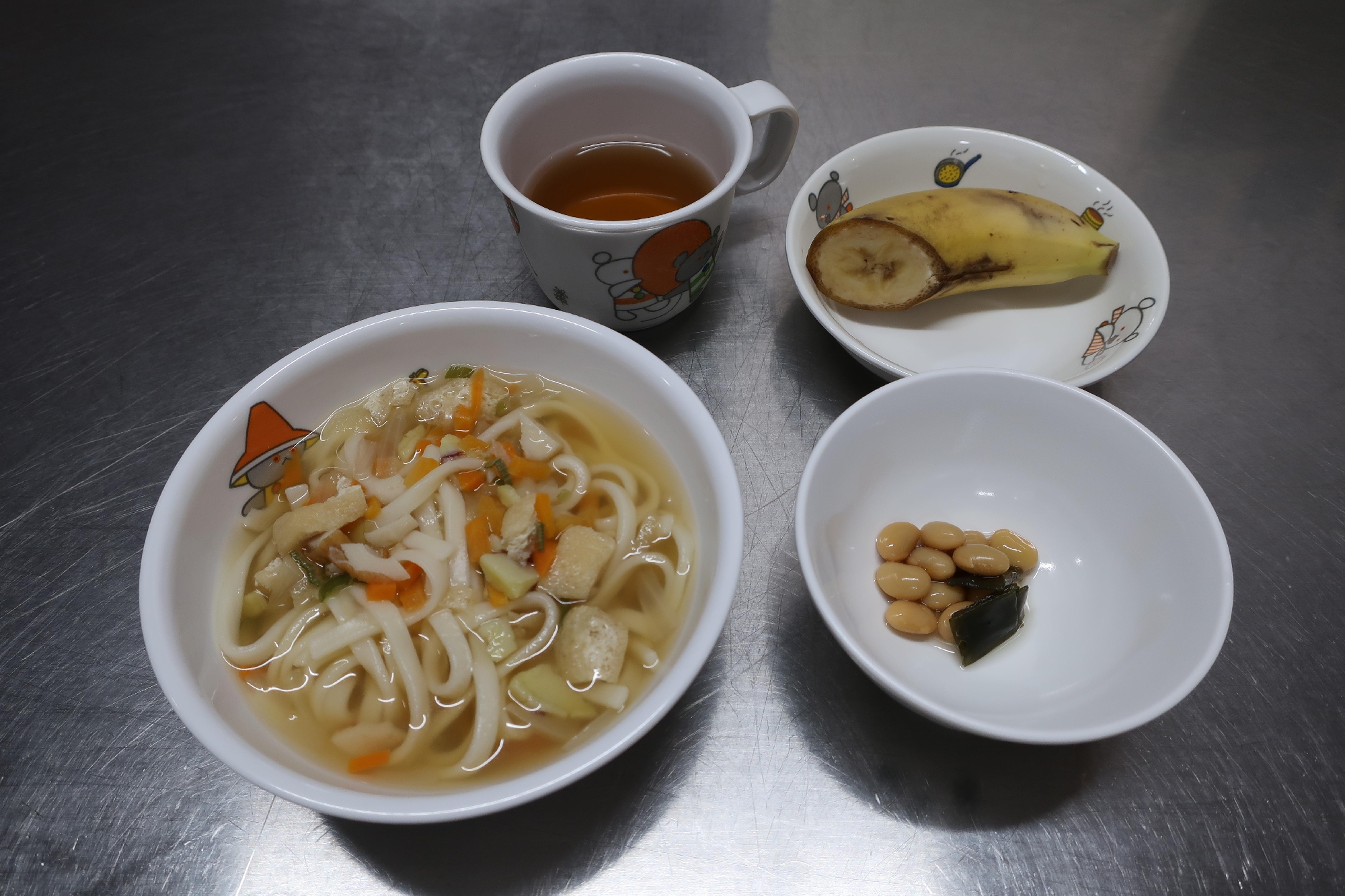 ９月１４日(水)未満児の給食(ひよこ・いちご組)