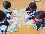 クレヨン遊び(もも組)