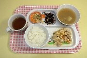 １月１０日(金)未満児の給食（ひよこ、いちご組）