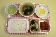 ８月２８日(木)３歳児からの給食(さくら２組)